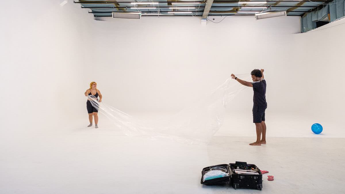 Making of 2 de Montagem do set do clipe Brisa da Boa da Kamatos