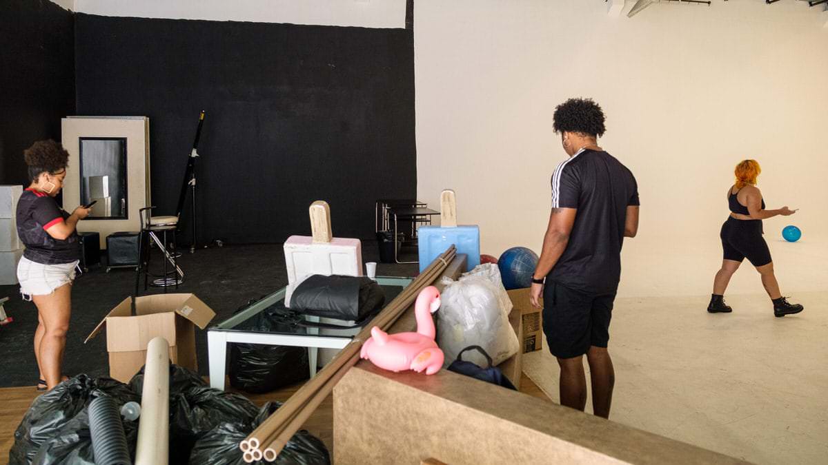 Making of 3 de Montagem do set do clipe Brisa da Boa da Kamatos